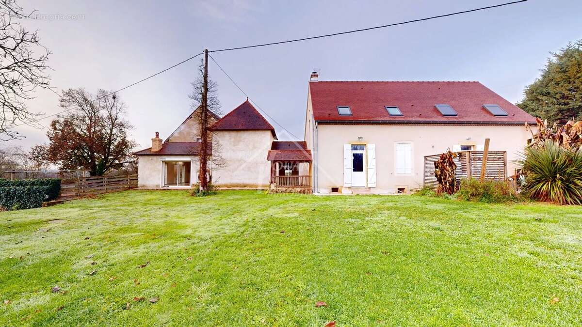 Maison à DOMPIERRE-SUR-BESBRE