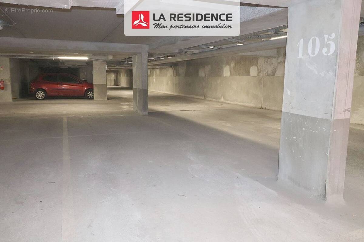 Parking à CORMEILLES-EN-PARISIS