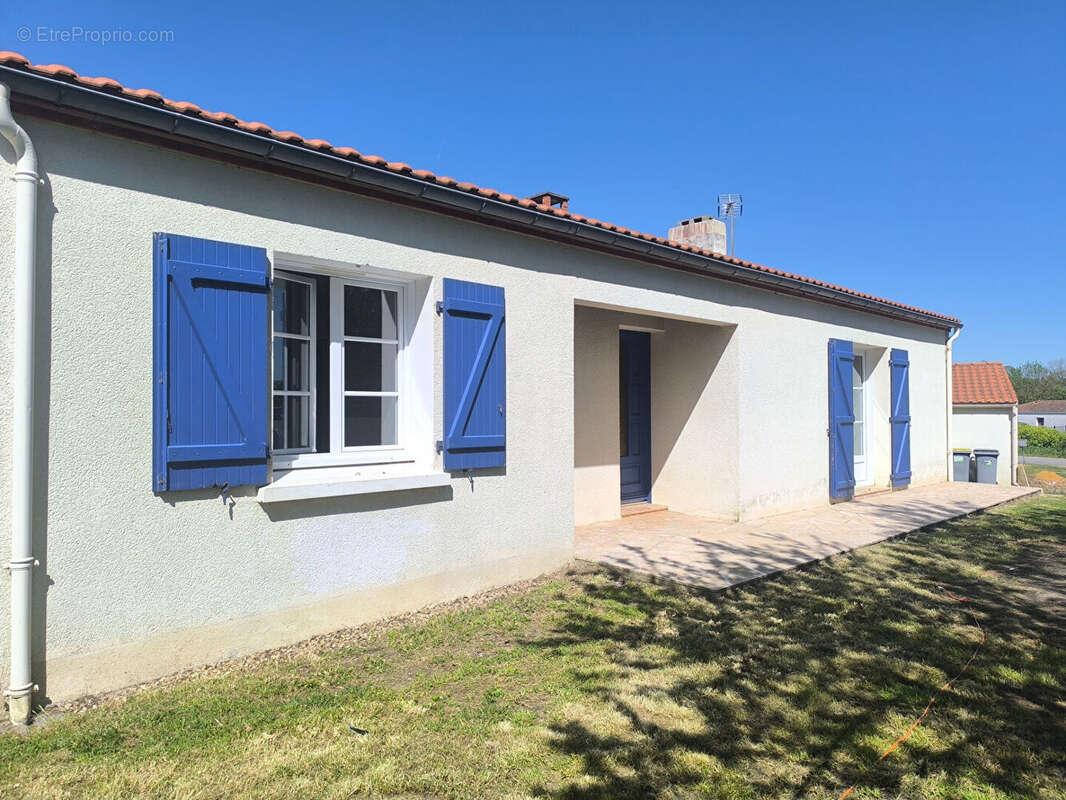 Maison à COMMEQUIERS