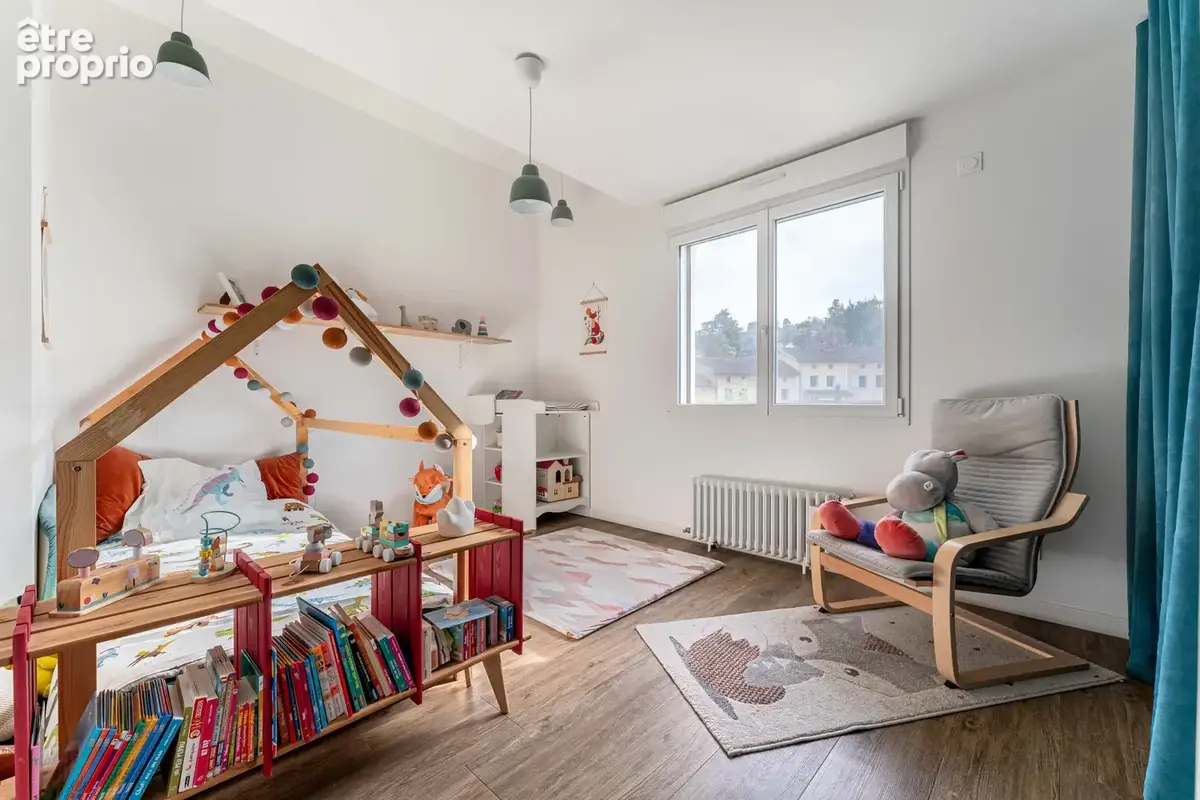 Maison de Village - 165m2, 6 pièces - St Romain au Mt D'Or - photo 9