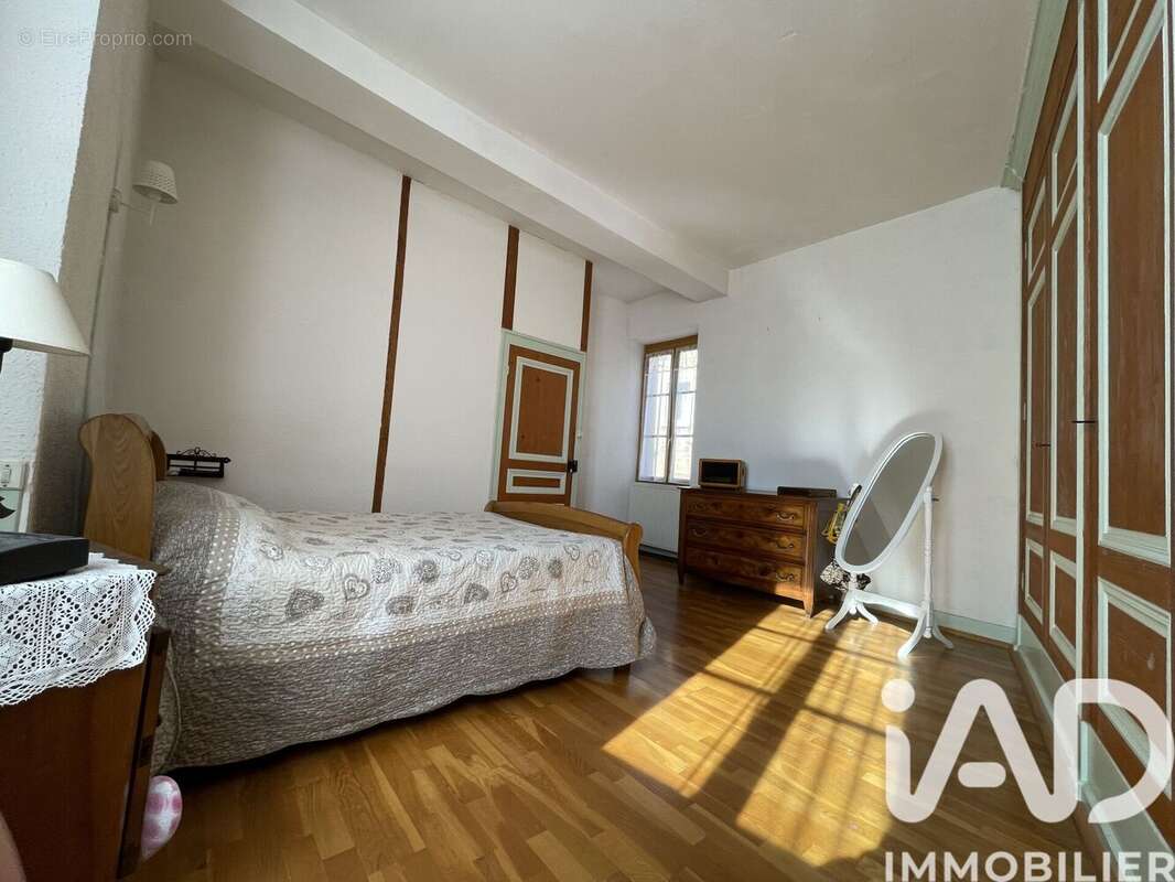 Photo 4 - Maison à JUJURIEUX