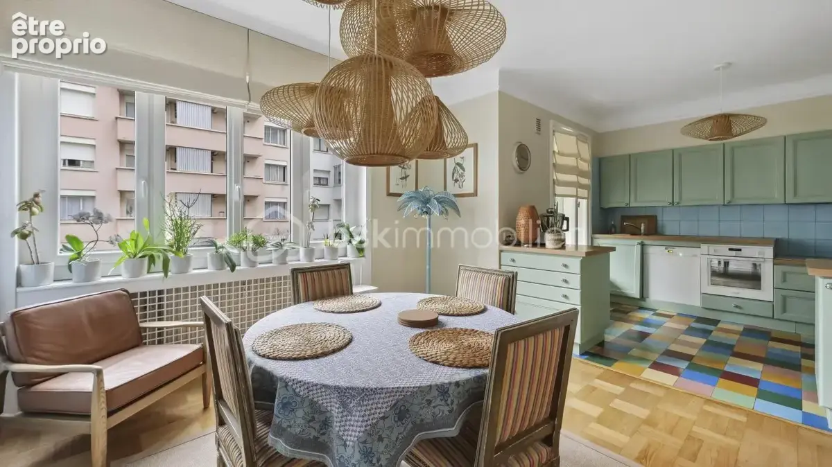 Charmant T4 de 128 m² avec balcon, cave et grenier situé à deux pas du Parc de la Tête d'Or - Lyon 6 - photo 10