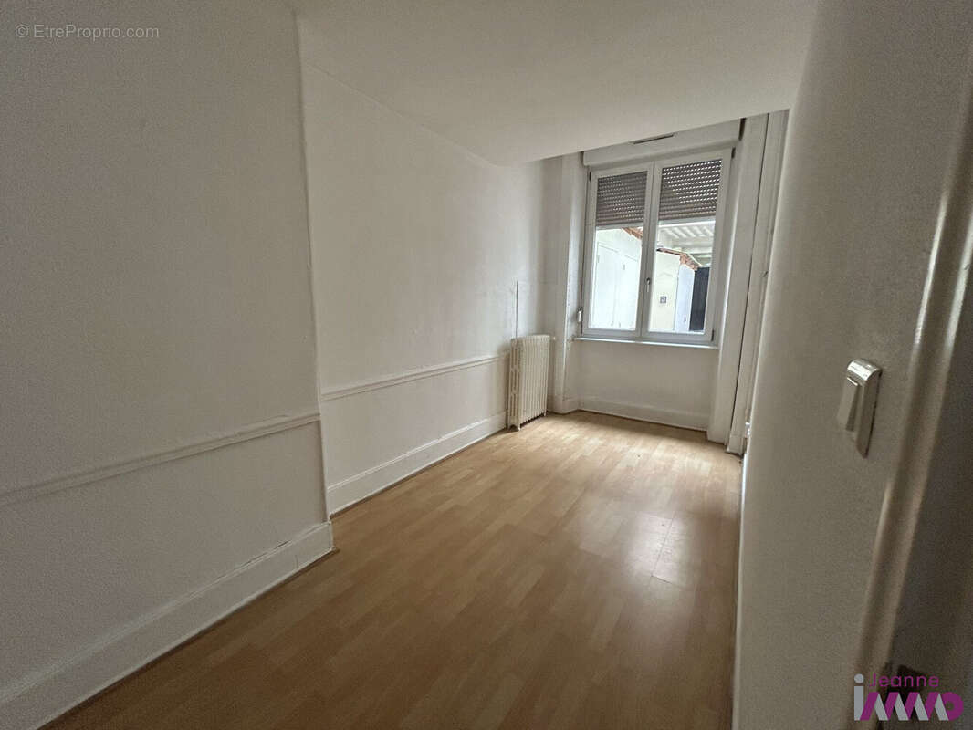 Commerce 125 m² à Belfort  - photo 3