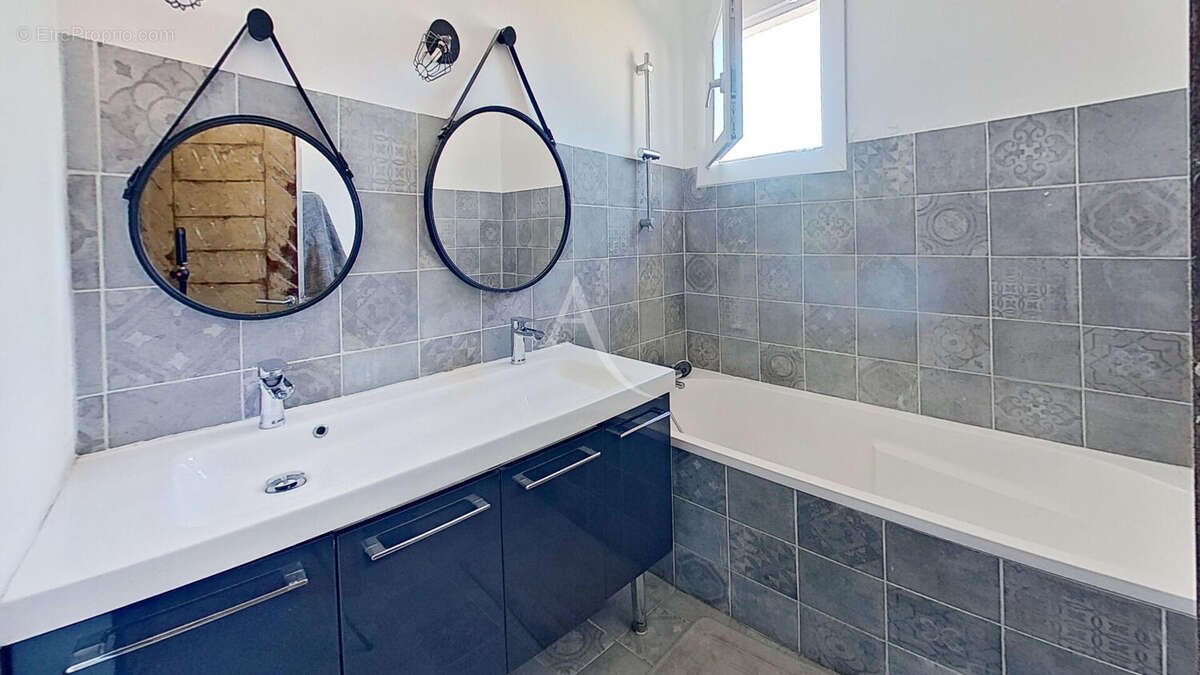 Maison à PORT-DE-BOUC