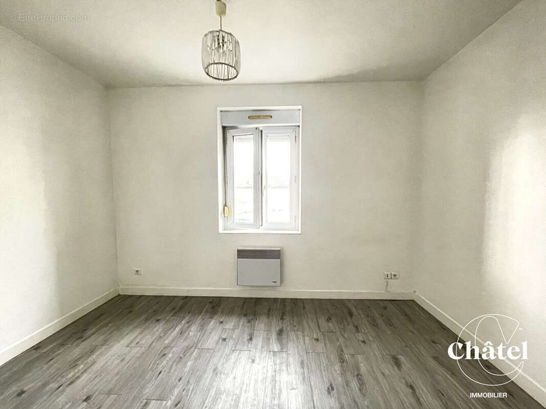 Maison à NANTEUIL-LE-HAUDOUIN