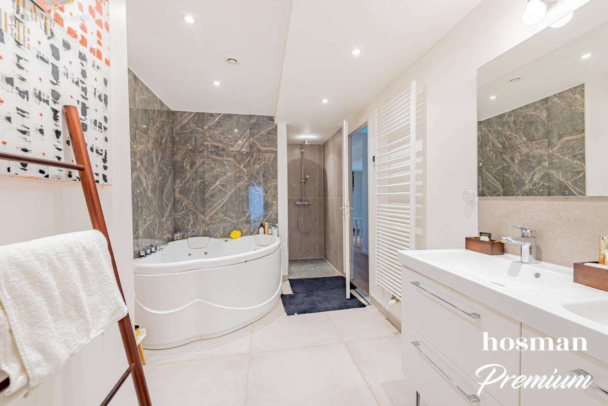 Maison à LE PLESSIS-ROBINSON