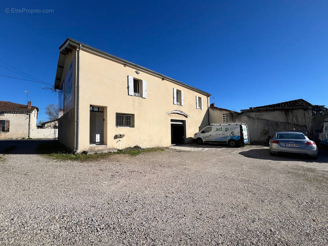 Maison à SAINT-SYLVESTRE-SUR-LOT