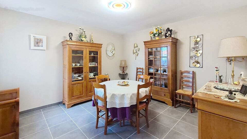Maison à AUJARGUES