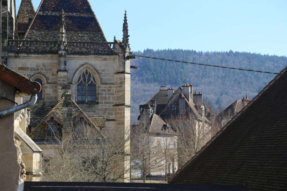 Maison à AUTUN