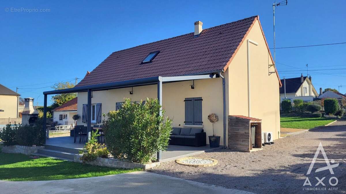 Maison à CHALETTE-SUR-LOING