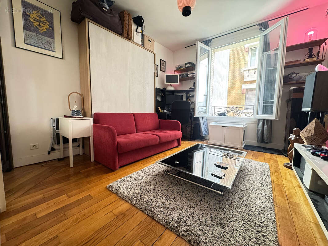 Appartement à PARIS-20E