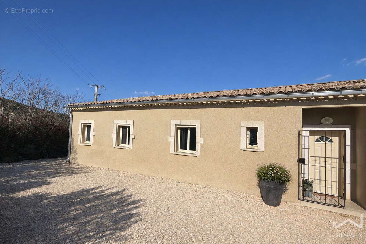 Maison à BIDON