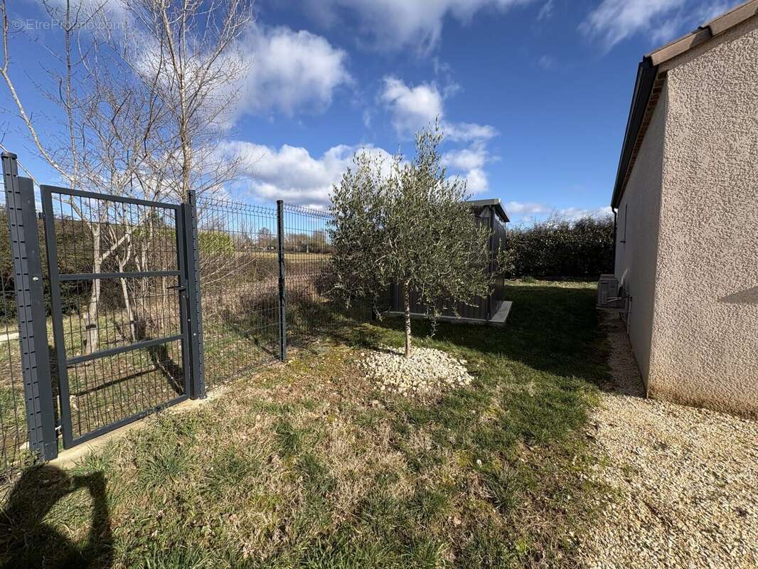 Maison 55 m² à Ruoms  - photo 9