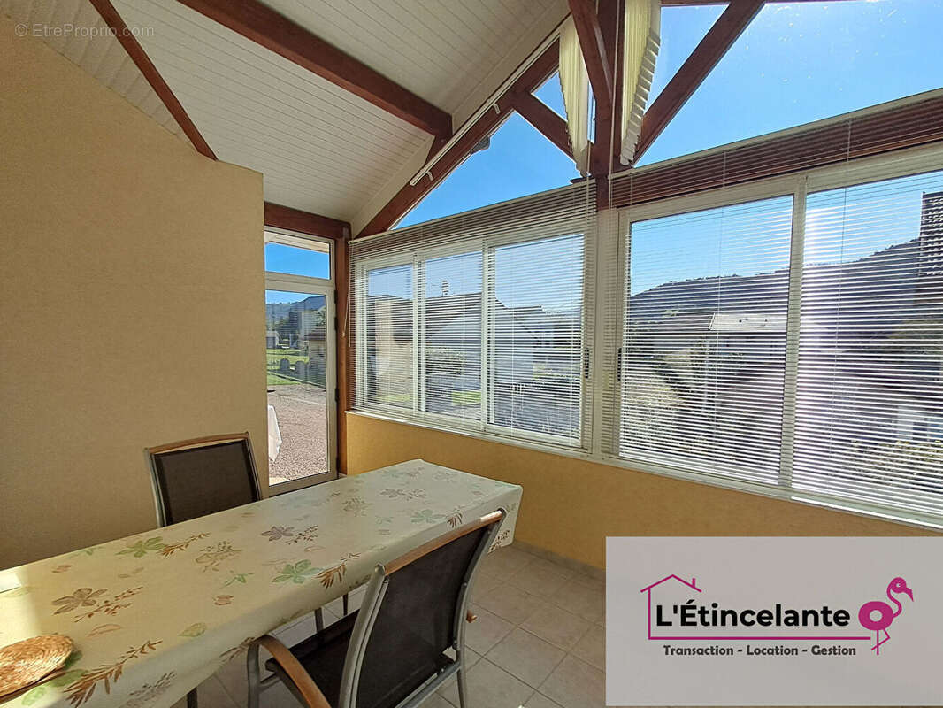 Maison à LE VAL-D&#039;AJOL