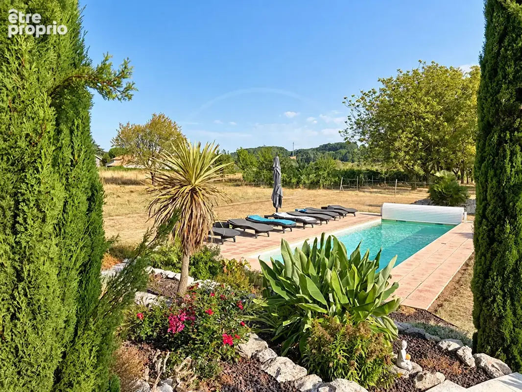 Élégante maison au bord de la Dordogne - photo 2