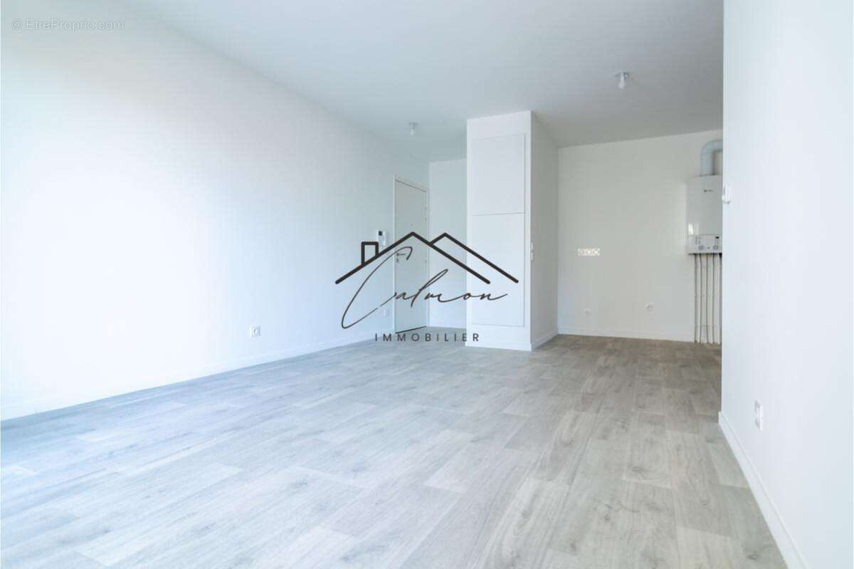 Appartement à LE BLANC-MESNIL