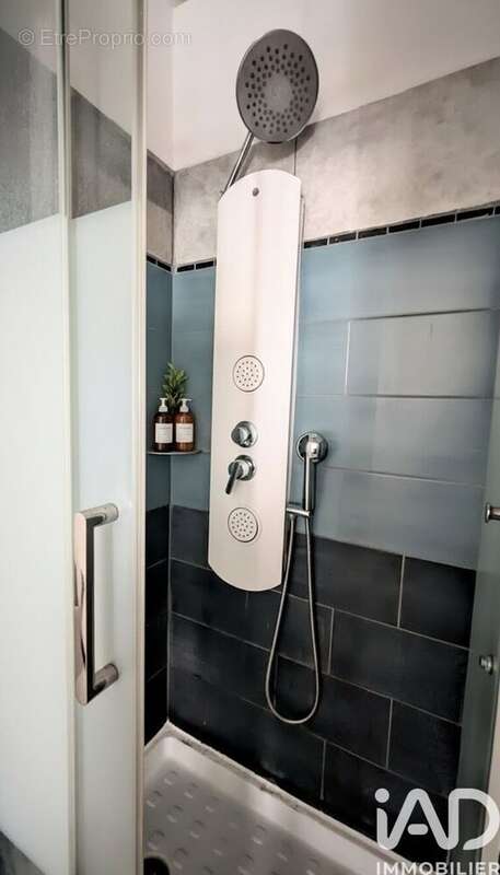 Photo 8 - Appartement à PARIS-18E