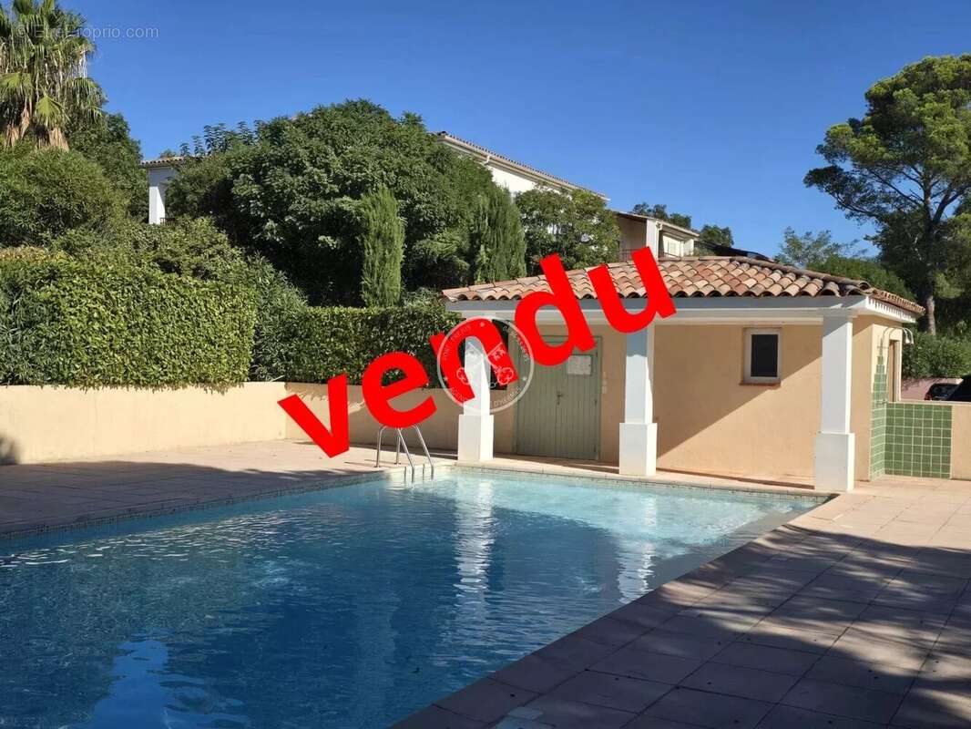 Appartement à FREJUS