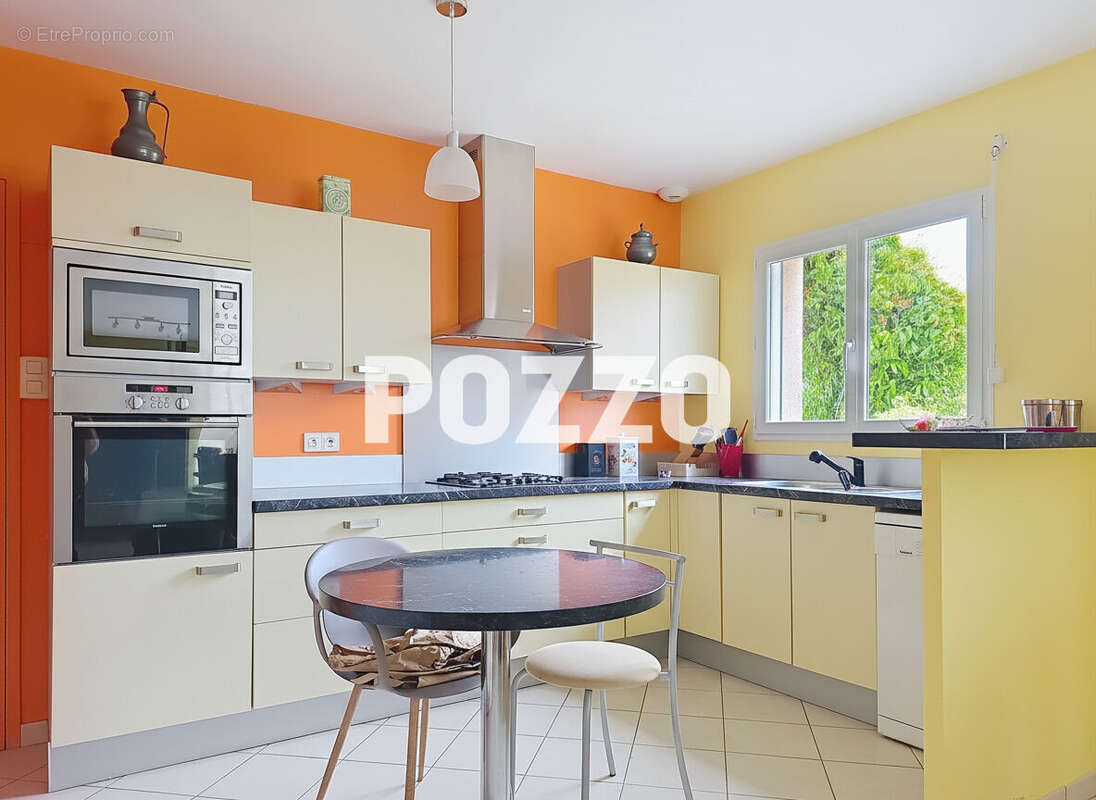 Maison Yquelon 6 pièce(s) 137 m² - photo 3