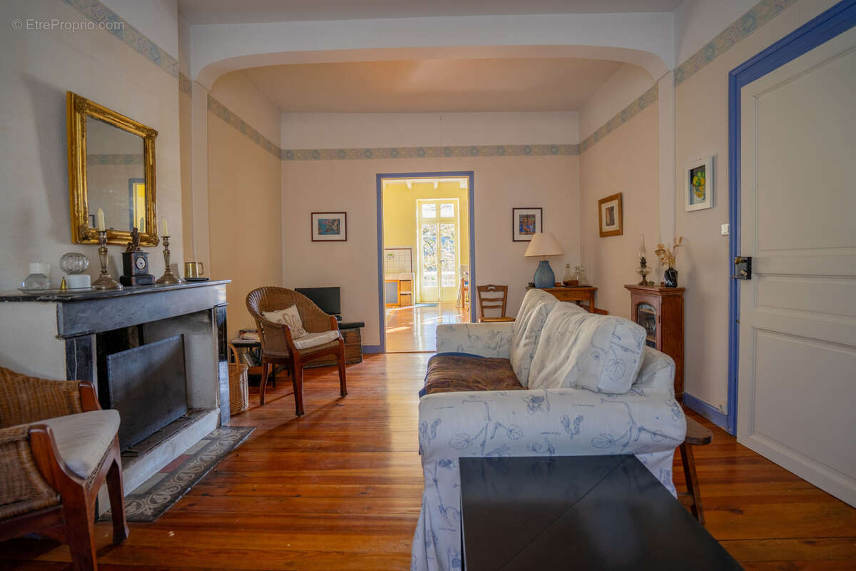 Maison à BAGAT-EN-QUERCY