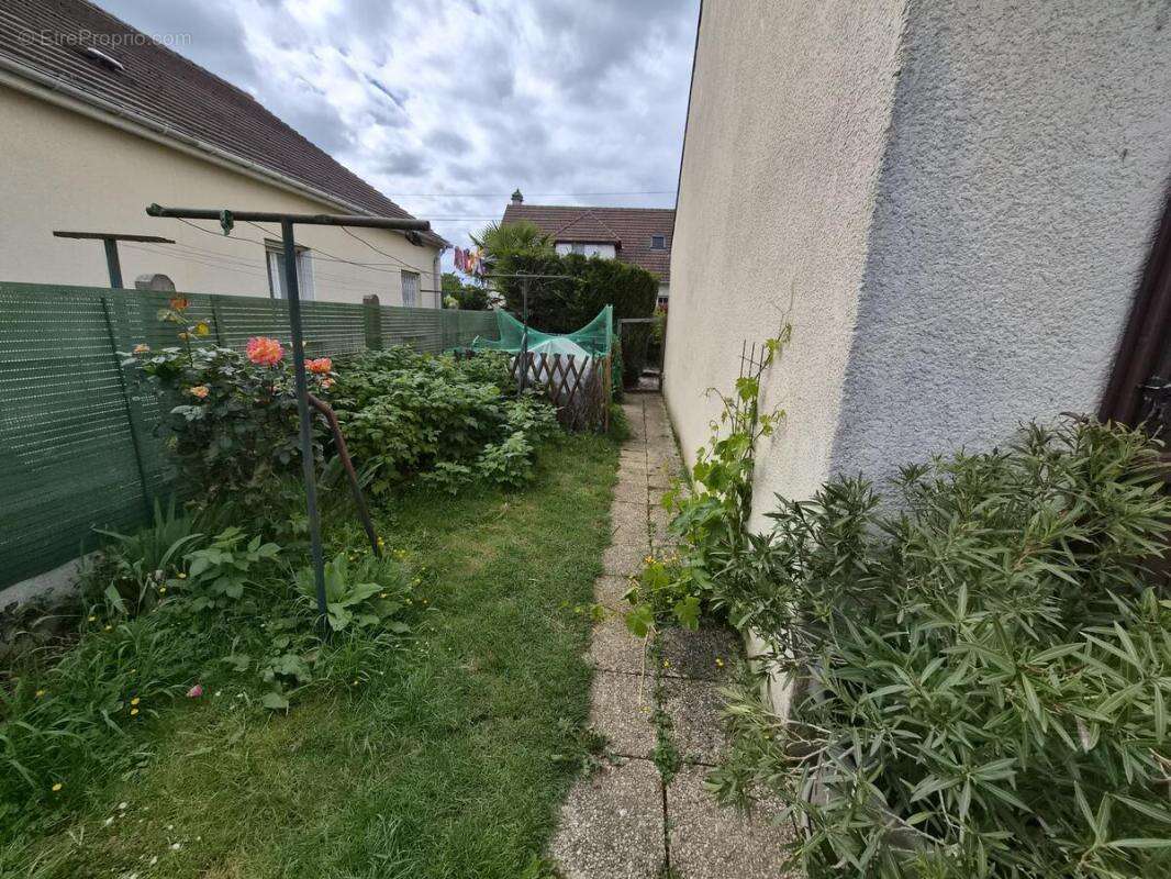 Maison à CREPY-EN-VALOIS