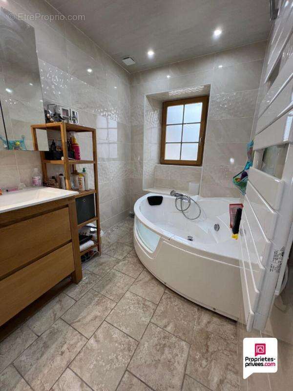 Maison à SERAINCOURT