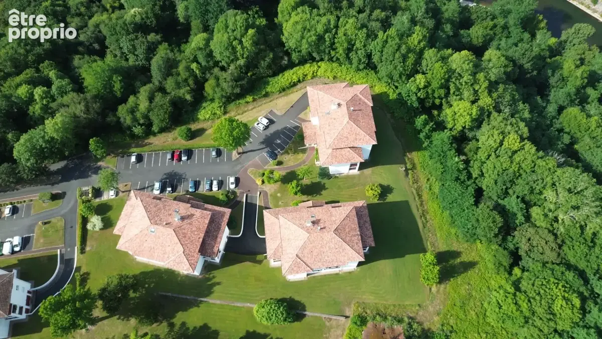 CAMBO-LES-BAINS - T3 avec grande terrasse, vue montagne, garage et stationnement - photo 2