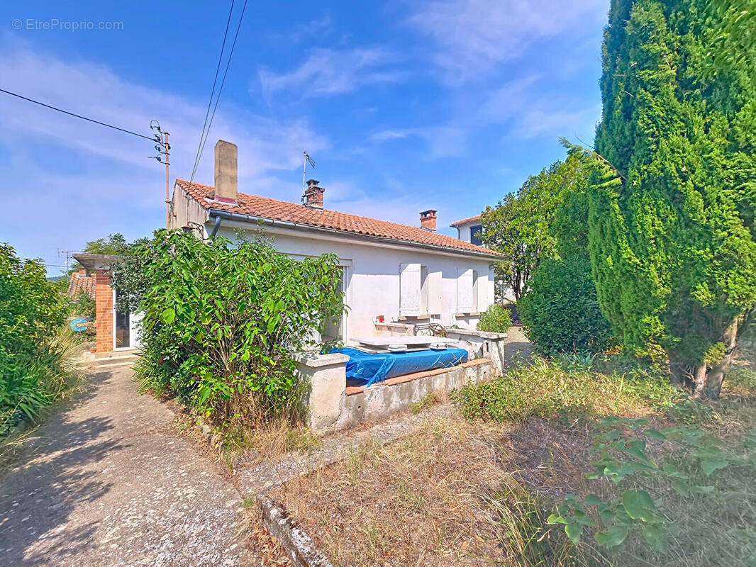 Maison à LES ANGLES