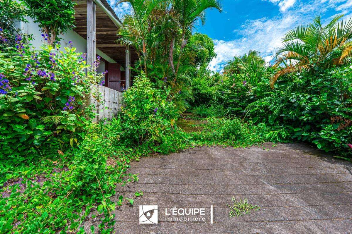 Maison à SAINT-DENIS