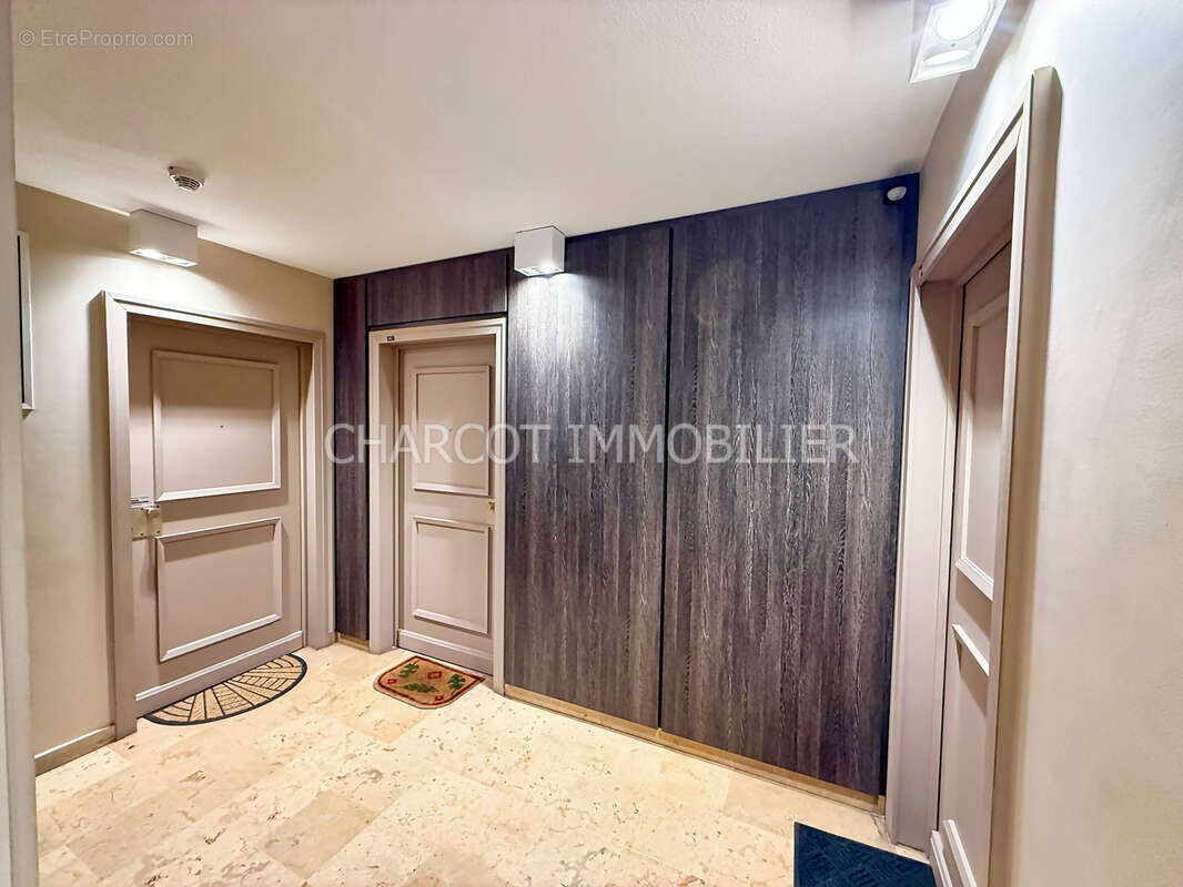 Appartement à TASSIN-LA-DEMI-LUNE
