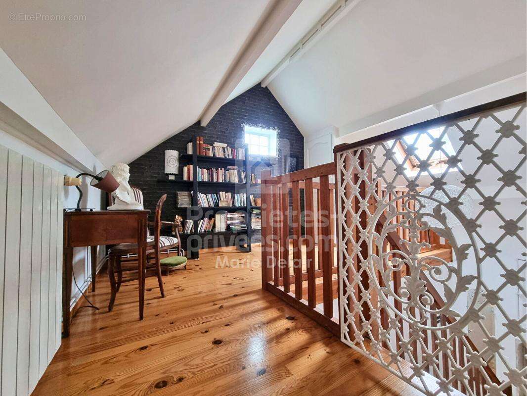 Maison Saint Loup Des Bois 6 pièce(s) 174 m2 - photo 11