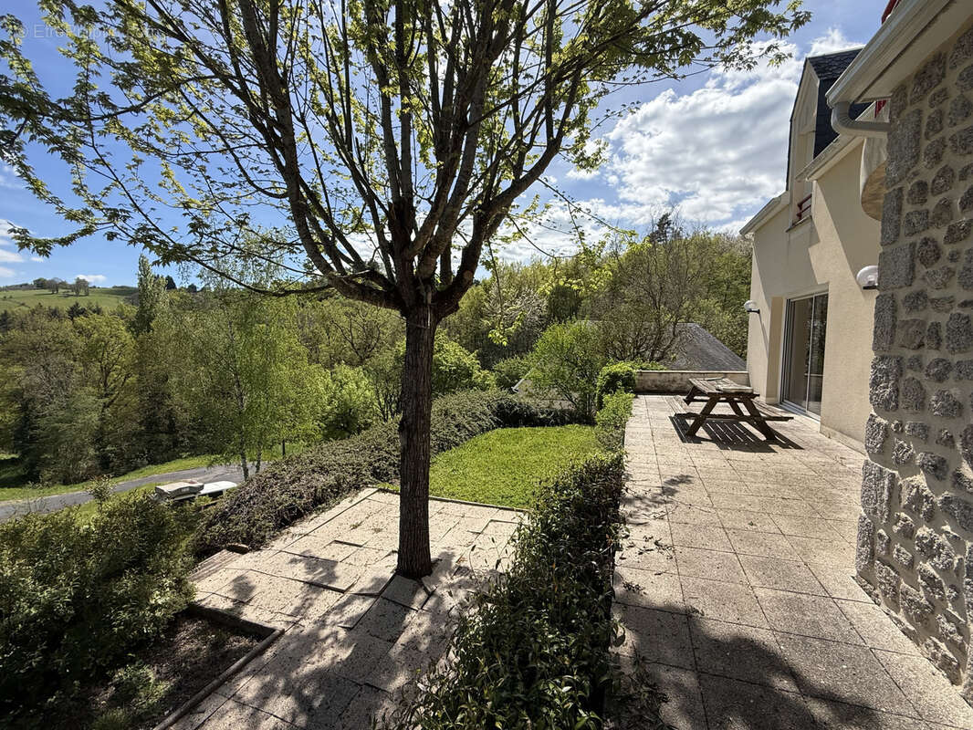 Maison à SENERGUES