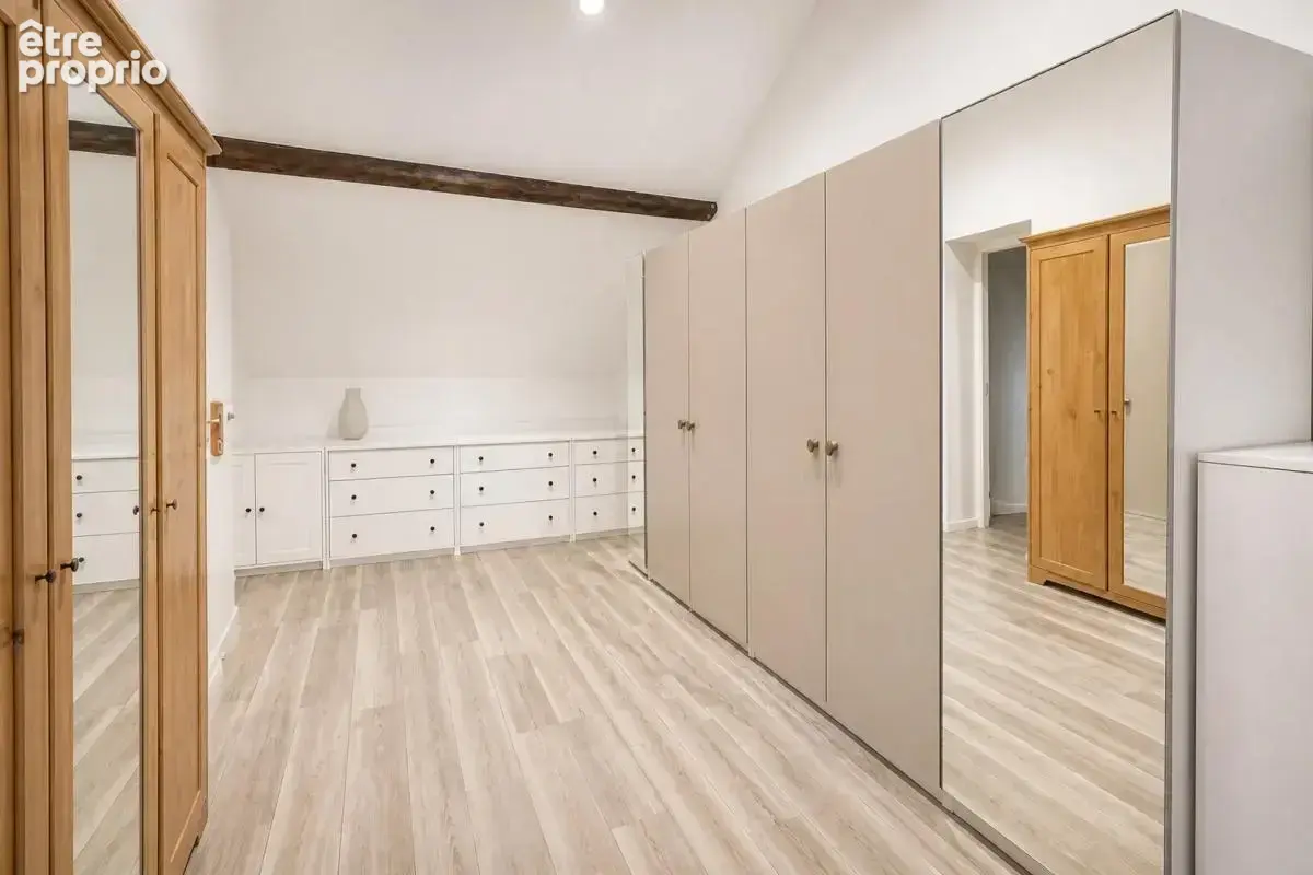Maison de 6 pièces de 180 m² à Saint-Germain-des-Bois - photo 12