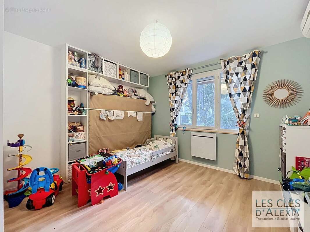 Maison à PONT-EVEQUE