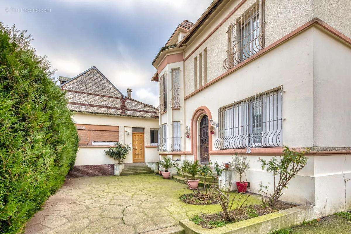 Maison à LE GRAND-QUEVILLY