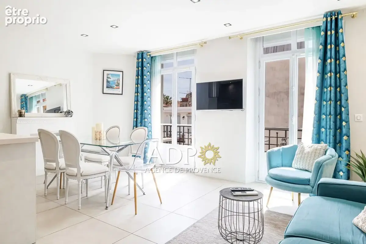 Appartement 4 pièces 92 m² à vendre à Cannes (06400) - photo 2