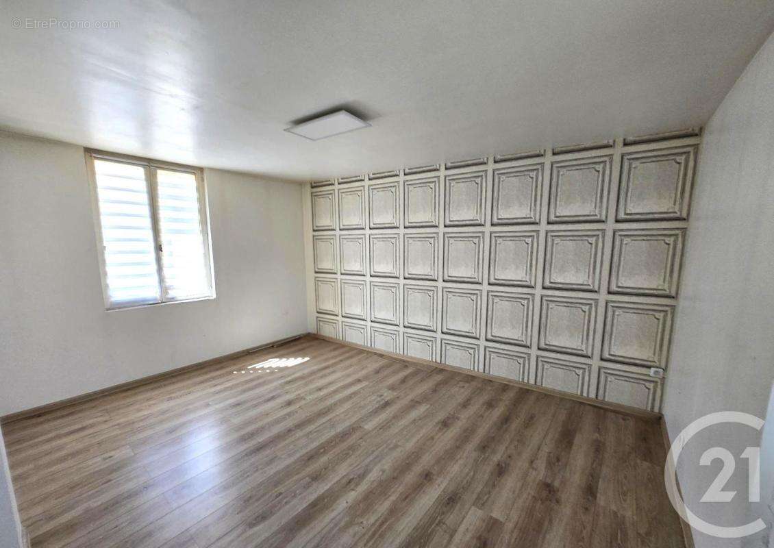 Maison à PONT-SAINTE-MAXENCE