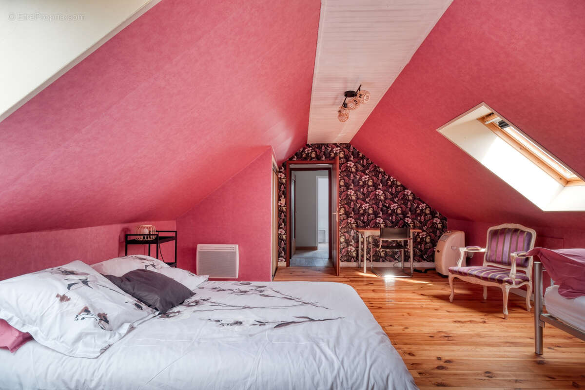 Maison à FONTENAY-LES-BRIIS