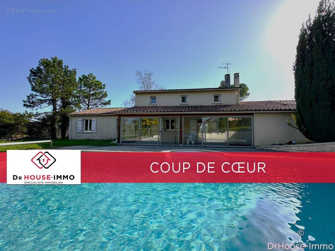 Maison à MONTMOREAU-SAINT-CYBARD