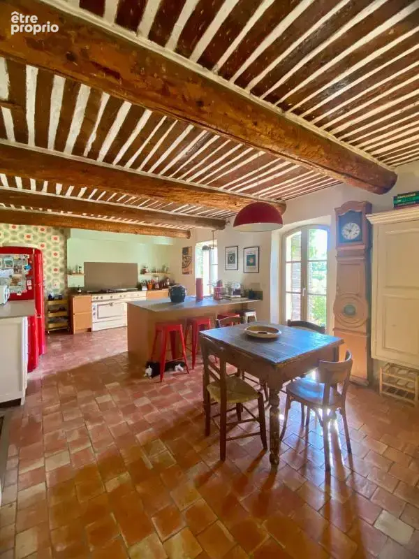 Pélissanne Maison de ville 8 pièces 220m2 - photo 5