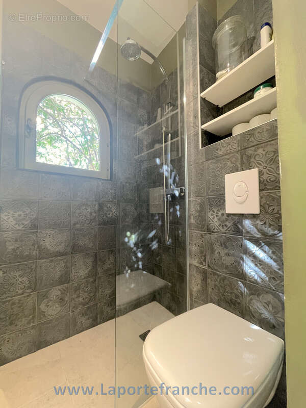 HAUT DE CAGNES Adorable maison de village 2/3 chambres jardin piscine - photo 20