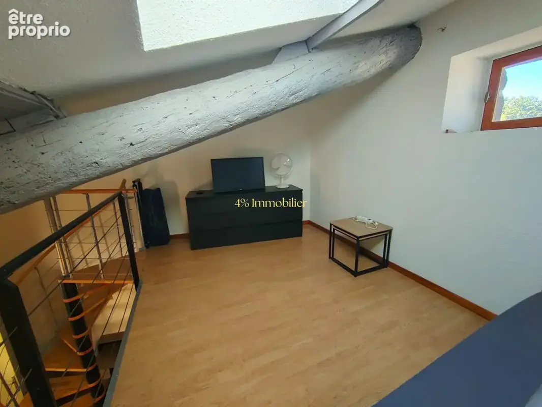 Appartement meublé au centre-ville d'Agde , dernier étage , Idéal investissement ou pied-à-terre - photo 3