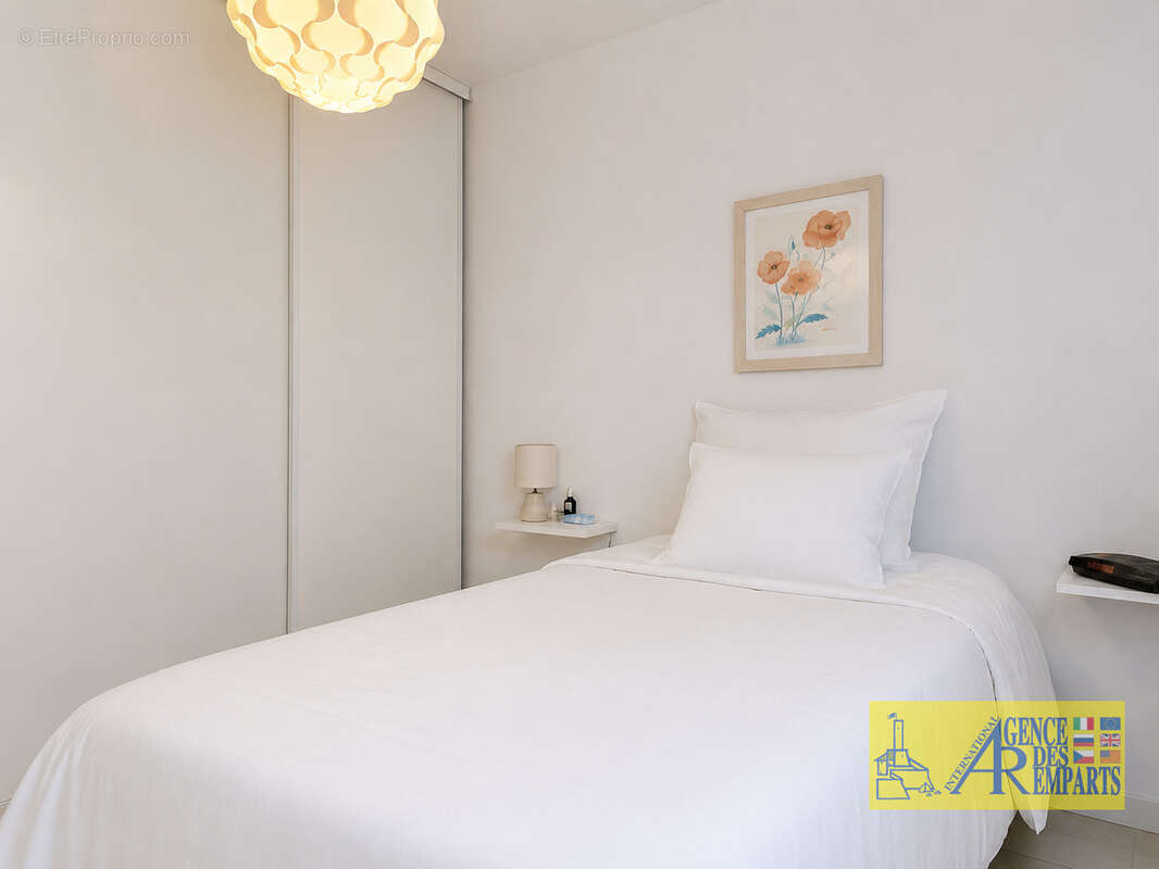 Appartement à VALLAURIS
