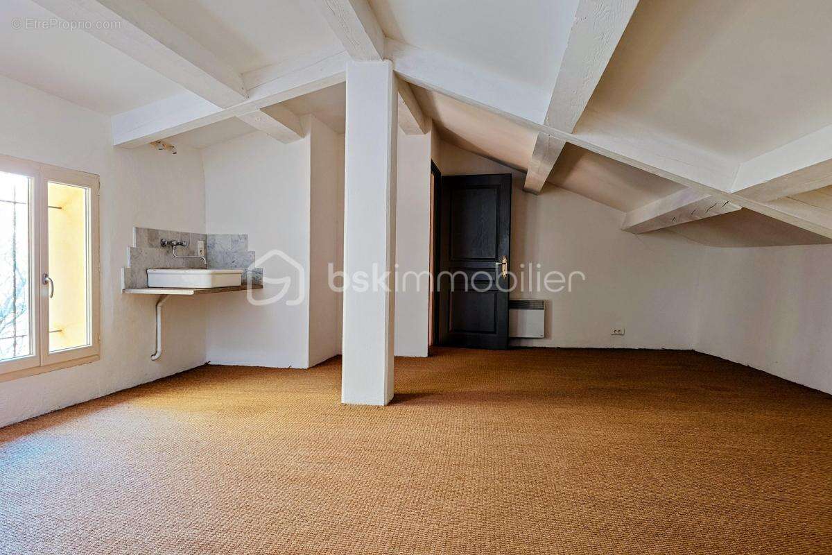 Maison à SALERNES