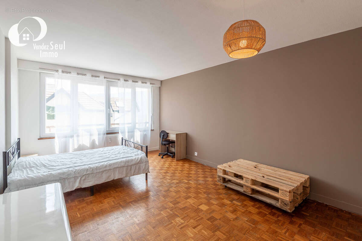 Appartement à AMBILLY
