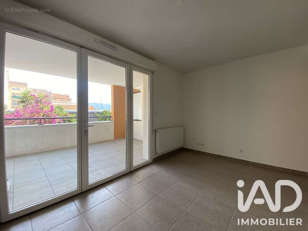 Photo 2 - Appartement à LA SEYNE-SUR-MER
