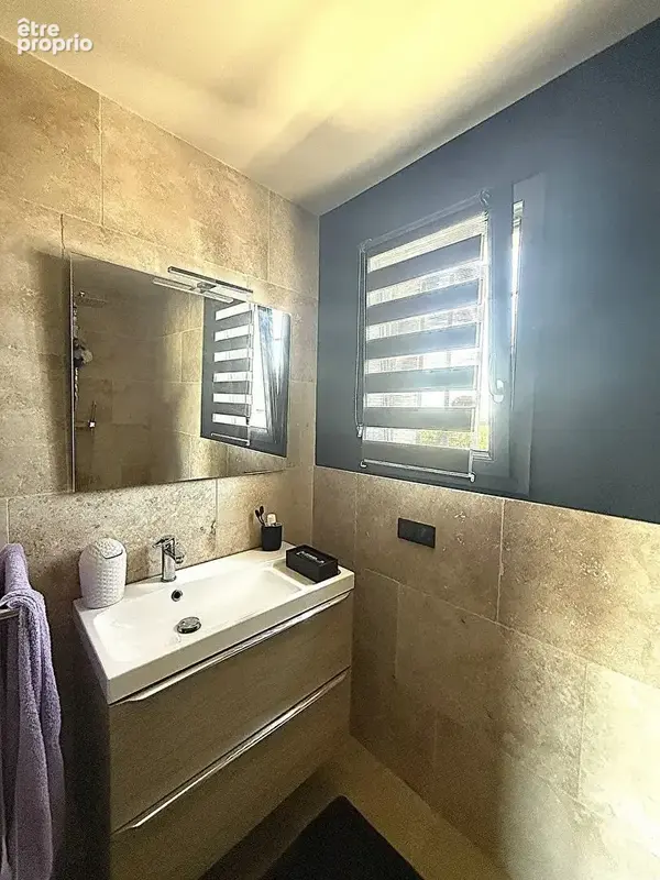 Raphèle-lès-Arles Mas de charme rénové avec piscine, beaux volumes et terrain arboré - photo 15