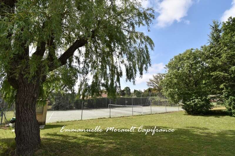 Maison à BAGNOLS-EN-FORET