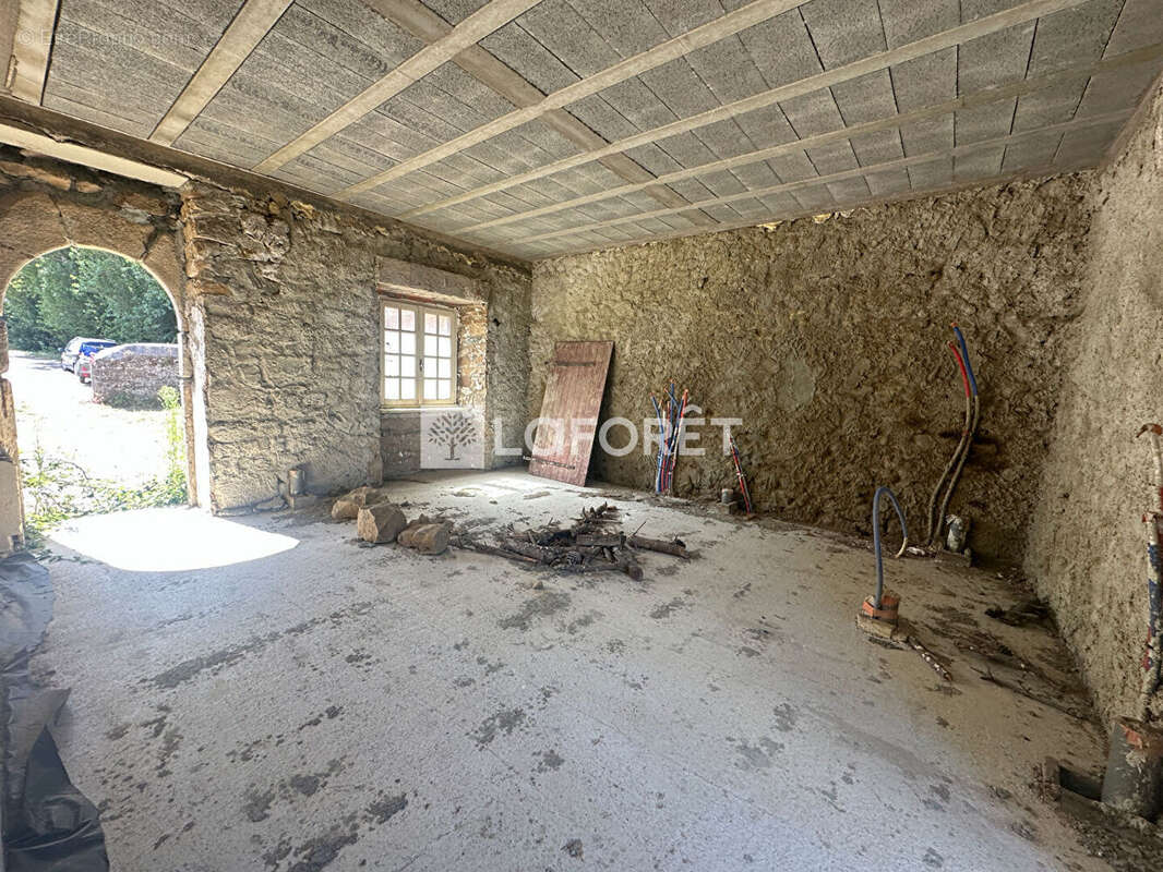Corps de ferme 2,3ha vue imprenable - photo 15