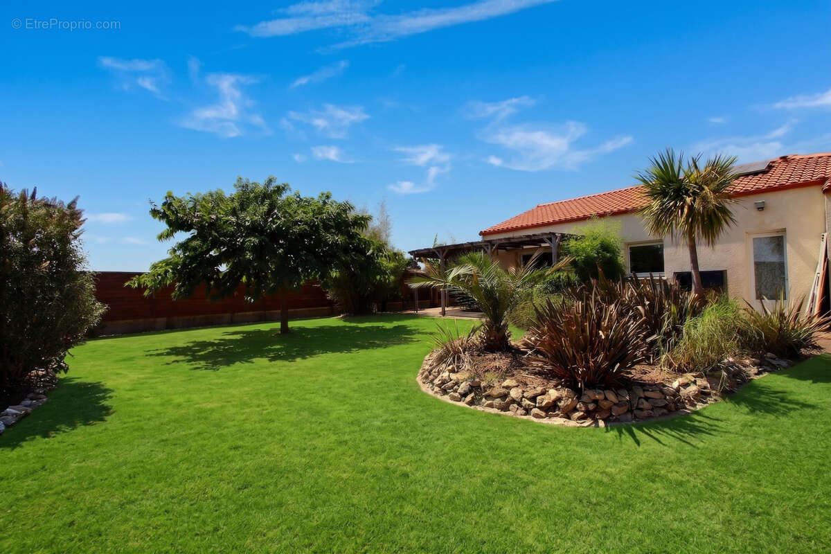 A vendre - chaumes en retz - maison de plain pied contemporaine - 115 m2 environ - 5 pièces - jardin - photo 10